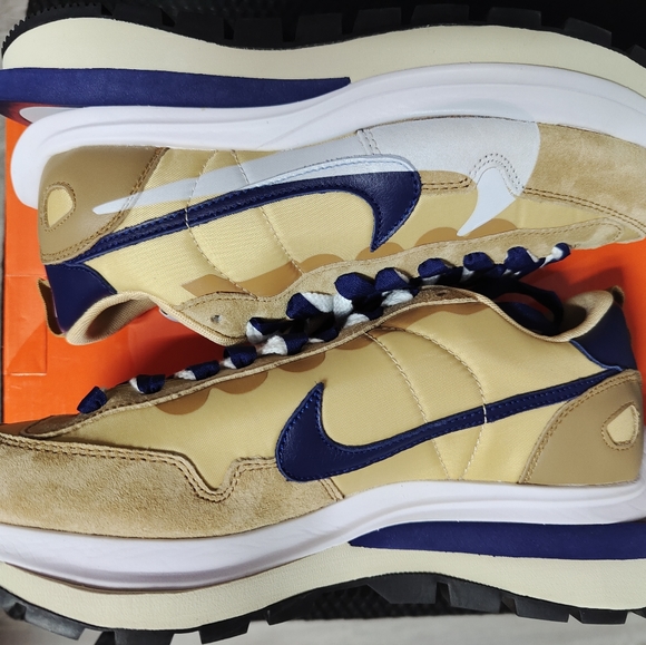 sacai x Nike VaporWaffle "Sesameand Blue Void" - Picture 3 of 6